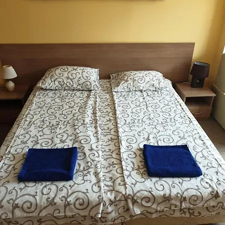 Afrodita I Studio Apartment