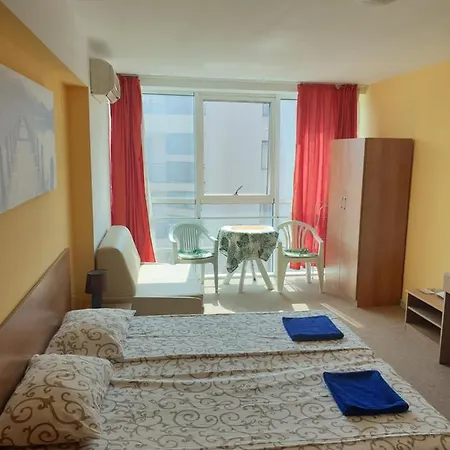 Afrodita I Studio Apartment *